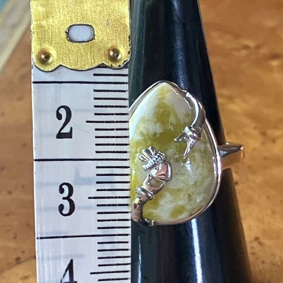 Natural Connemara Marble Sterling Silver Claddagh Ring - Picture 7 of 9